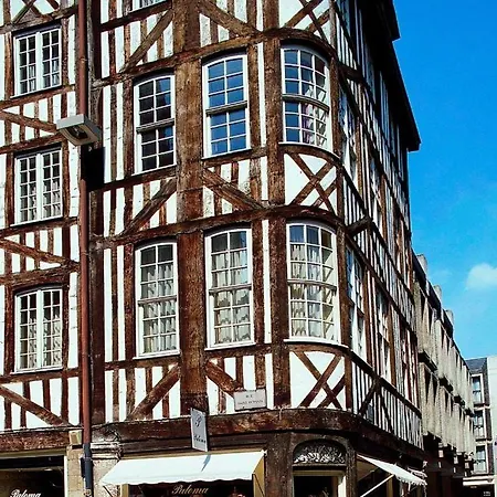 Hotel Mercure Centre Cathedrale 4*