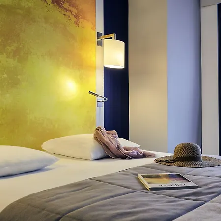 Mercure Centre Cathedrale Szálloda 4*