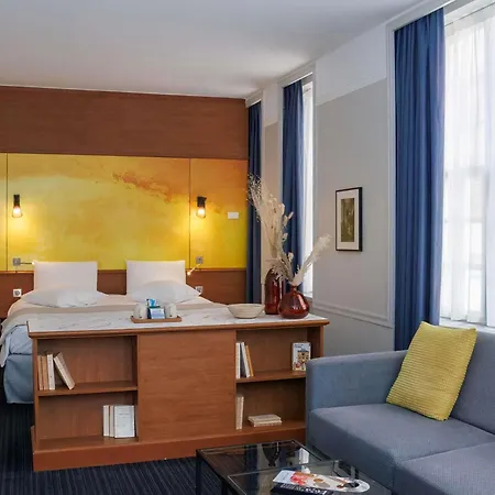 Hotel Mercure Centre Cathédrale 4*