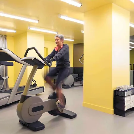 Hotel Mercure Centre Cathedrale 4*