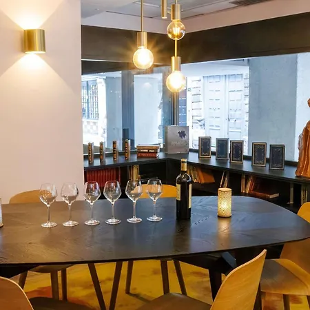 Hotel Mercure Centre Cathedrale 4*