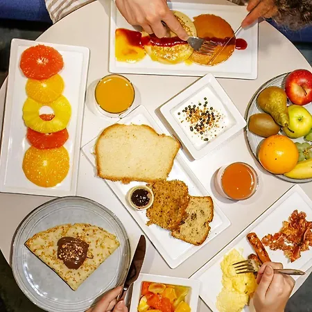 Hotel Mercure Centre Cathedrale 4*