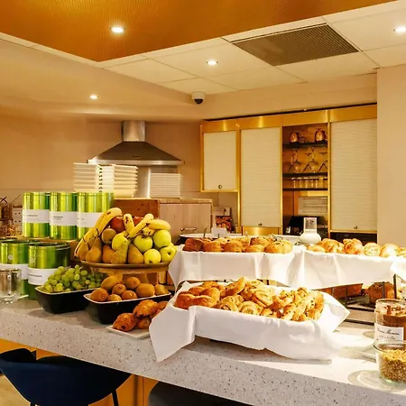 Hotel Mercure Centre Cathédrale 4*