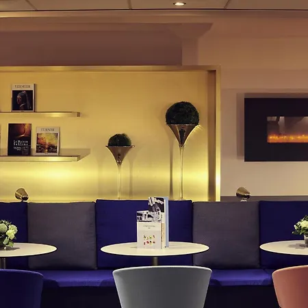 Mercure Centre Cathédrale Hotel 4*