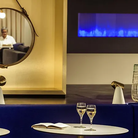 Mercure Centre Cathédrale Hotel 4*