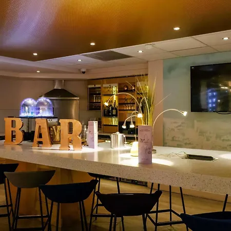 鲁昂中心教堂美居酒店 酒店