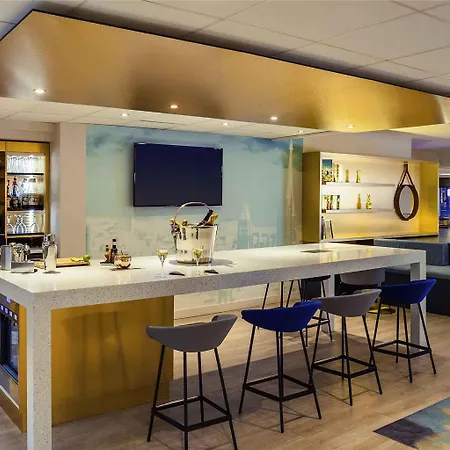 鲁昂中心教堂美居酒店 酒店