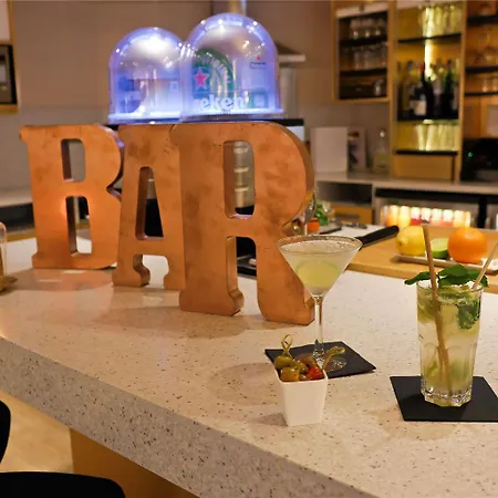Hotel Mercure Centre Cathédrale 4*