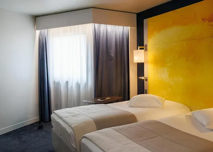 鲁昂中心教堂美居酒店