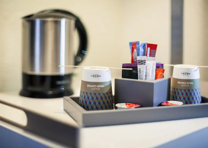 鲁昂中心教堂美居酒店 4*