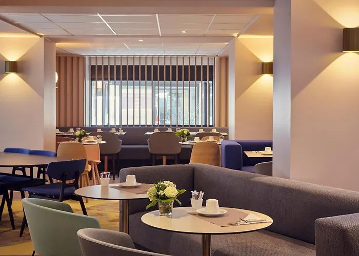 Mercure Centre Cathedrale Otel 4*