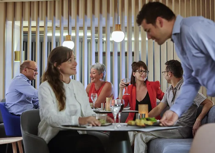 酒店 鲁昂中心教堂美居酒店 4*