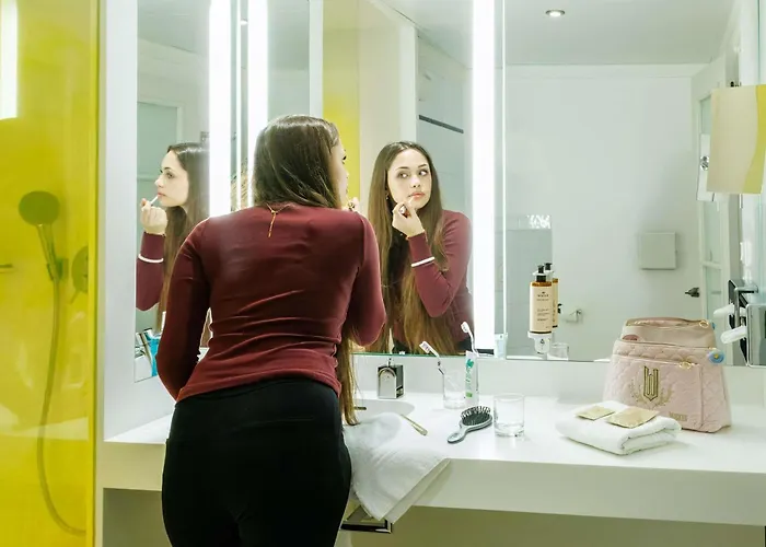 鲁昂中心教堂美居酒店