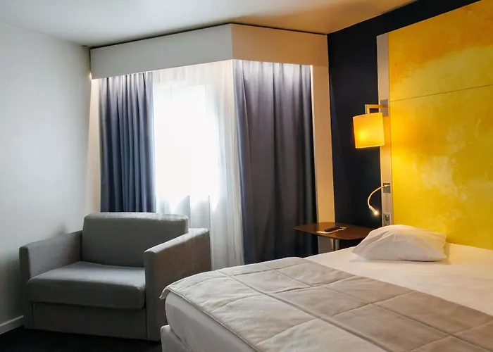 鲁昂中心教堂美居酒店 鲁昂