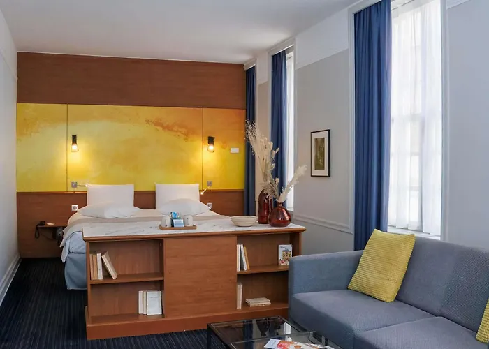 Otel Mercure Centre Cathedrale 4*