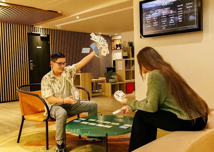 鲁昂中心教堂美居酒店 4*