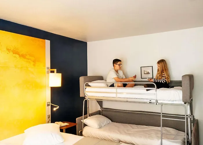 Hotel Mercure Centre Cathédrale 4*